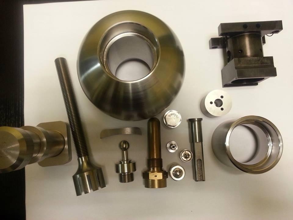 Petit aperçu de pièces réalisées sur nos machines.